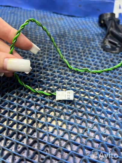 Динамик Bmw E39 седан 2000