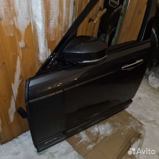 Range Rover 4 дверь передняя левая