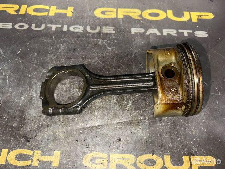 Поршень Mercedes-Benz S-Class W220 113.966