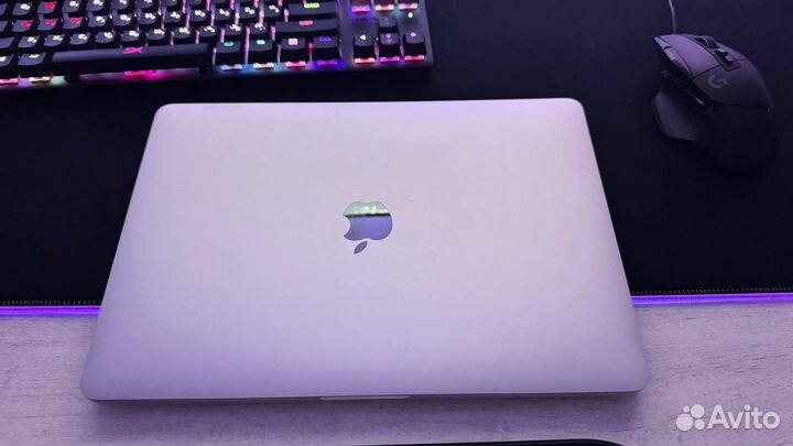 Apple macbook pro 13 touchbar