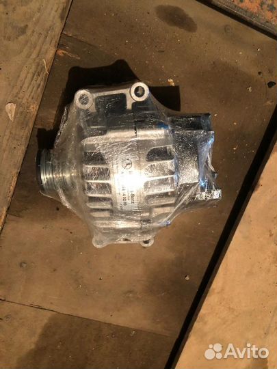 Генератор новый Мерседес w204 m271