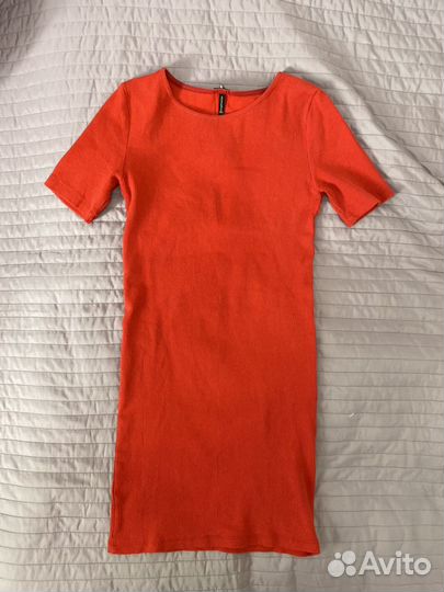 Платье в рубчик Stradivarius