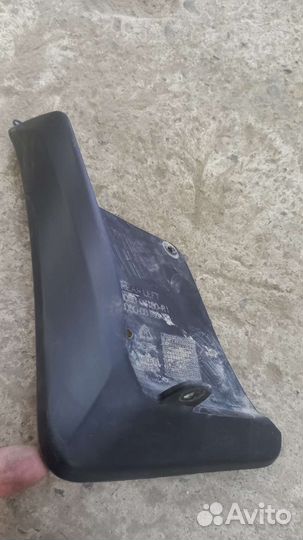 Брызговик задний левый Toyota Camry V70