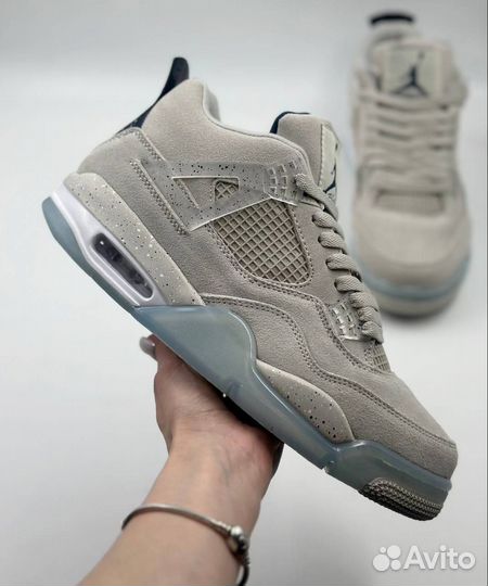 Nike Air Jordan 4 Retro