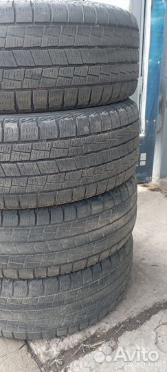 Goform W705 215/60 R16