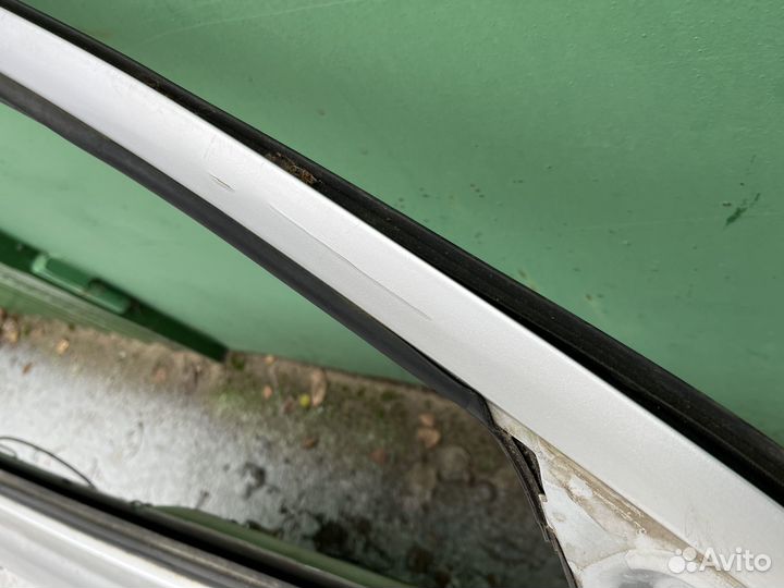 Дверь Тойота Ярис купе Р1