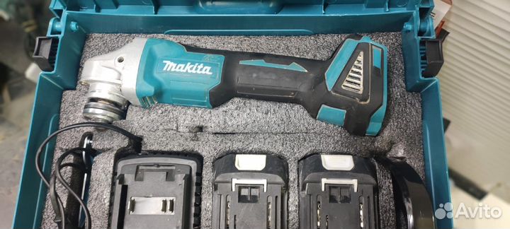 Угловая аккумуляторная шлифмашина Makita копия