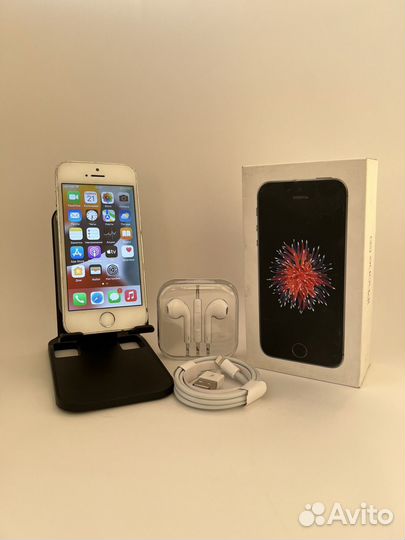 iPhone SE, 32 ГБ