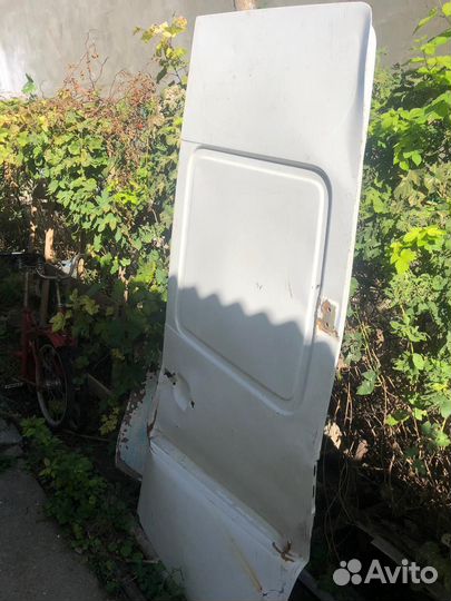 Дверь задняя правая mercedes sprinter w909