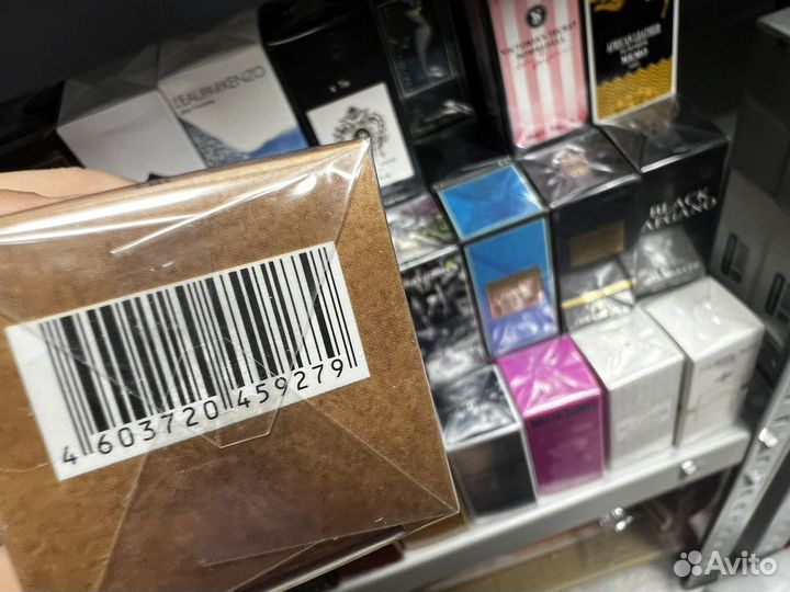 Zielinski rozen black pepper amber neroli