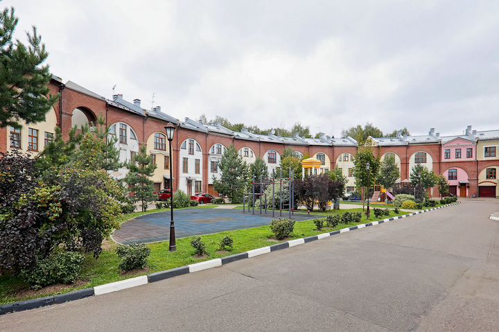 Таунхаус 270 м² на участке 1,5 сот.