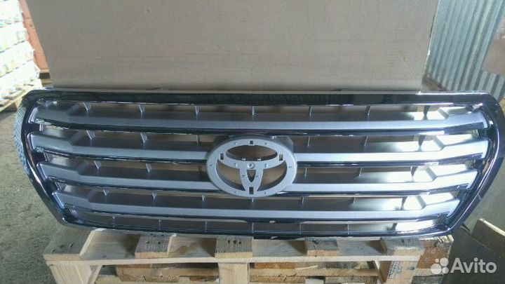 Решётка радиатора для Toyota Land Cruiser 200