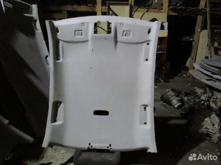 Обшивка потолка Ford Focus 2