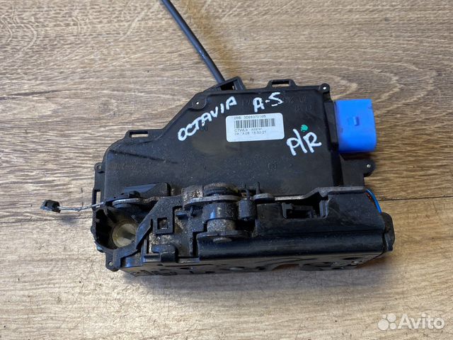 Skoda octavia a5 замок передней правой двери
