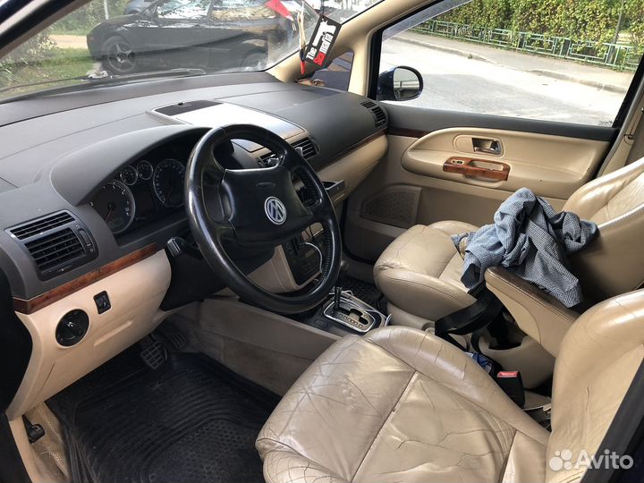 Volkswagen Sharan, 2004