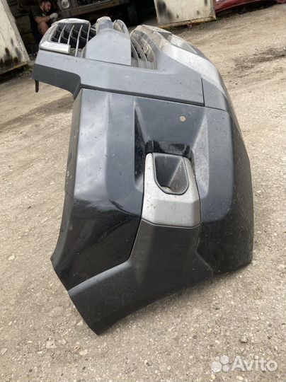 Бампер toyota hilux 8 2021г.black onyx