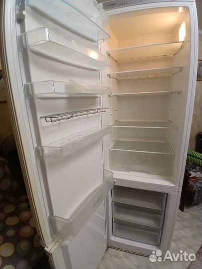 Bosch Холодильник