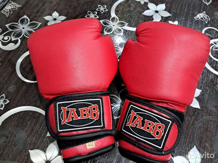 Боксерские перчатки