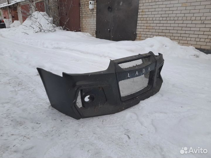 Бампер передний