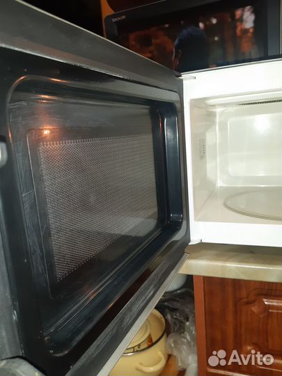 Микроволновая печь с грилем Panasonic NN-GX36MF