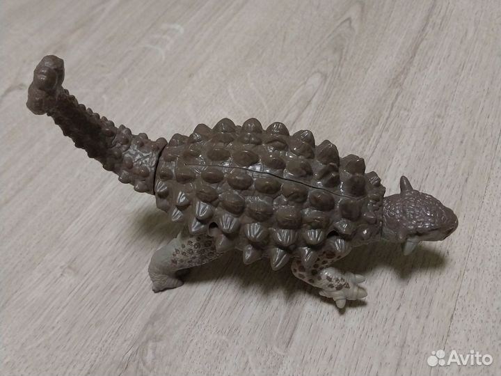 Динозавры игрушки