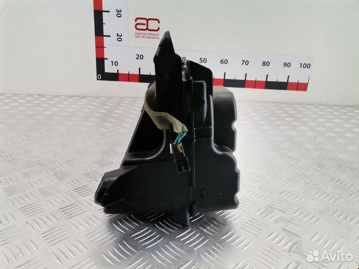 Сабвуфер Chevrolet Volt