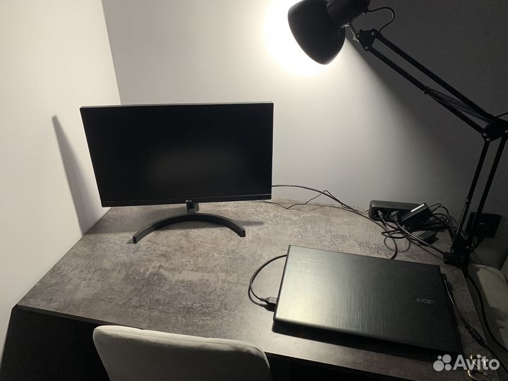 Монитор LG 21.5