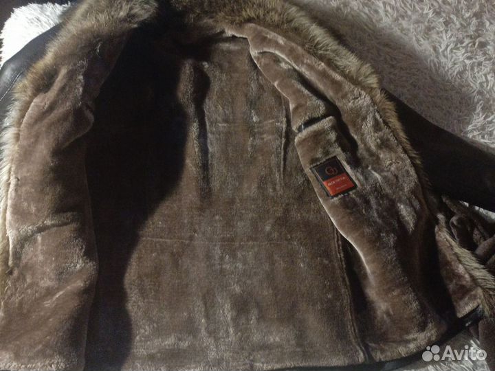 Мужская зимняя куртка с натуральным мехом