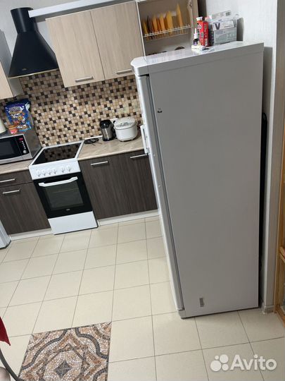 Холодильник Stinol бу