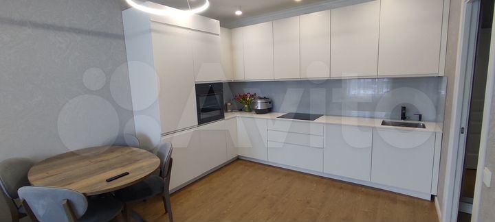 2-к. квартира, 67 м², 6/25 эт.