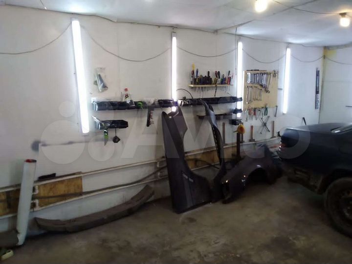 Гараж, > 30 м²