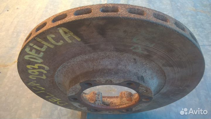 Тормозной диск передний на Mitsibishi Delica P25W