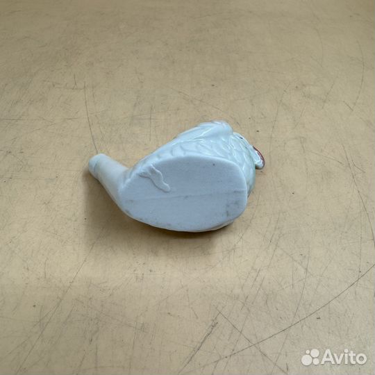 Свистулька фарфоровая из керамики в виде попугая