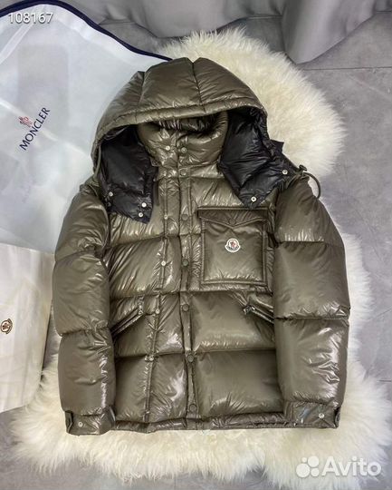 Пуховик Moncler