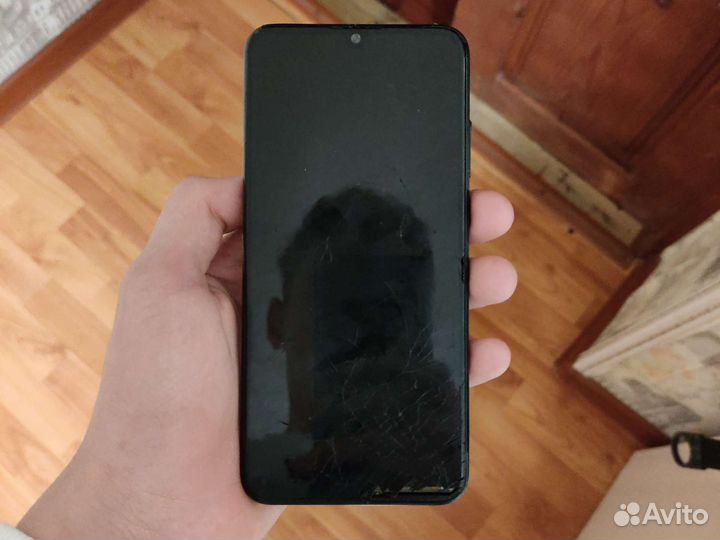 HUAWEI P Smart (2019), 3/32 ГБ