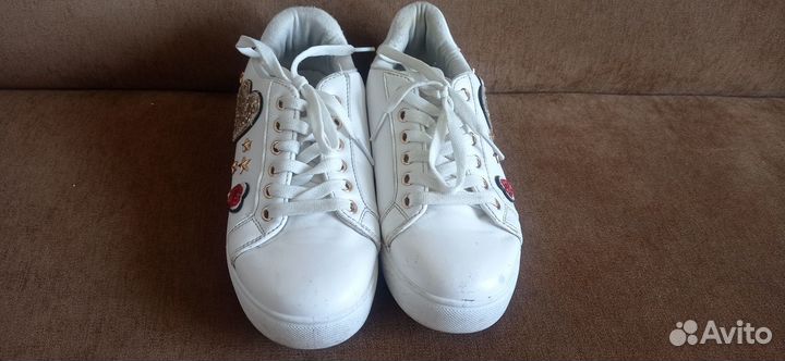 Продам ботинки на девочку р. 32