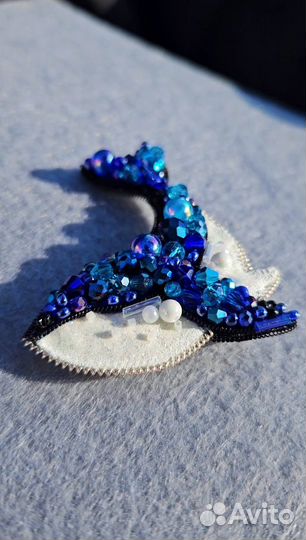 Брошь из бисера