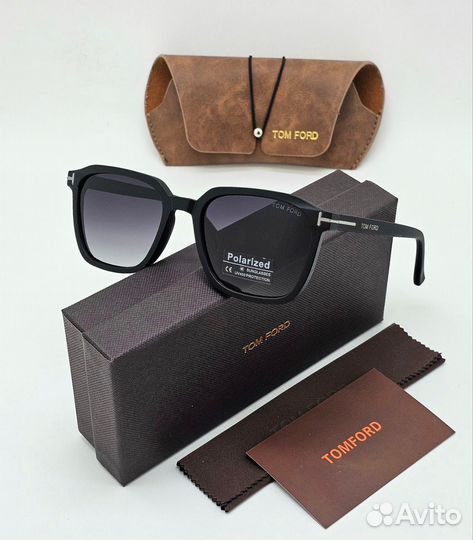 Солнцезащитные очки Tom ford