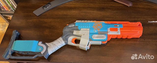 Бластер nerf zombie strike