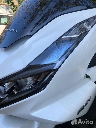 Honda PCX гибрид новый
