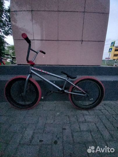 Трюковой велосипед bmx