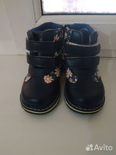 Ботинки для девочки