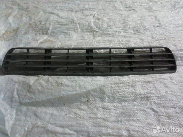 Решетка радиатора передняя Audi 80
