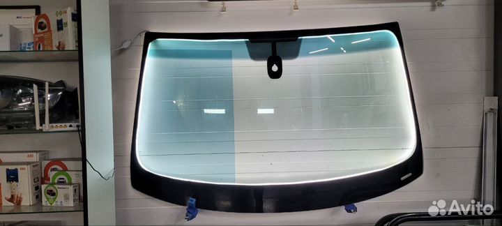 Лобовое стекло Hyundai Santa Fe (Хундай Санта фе)