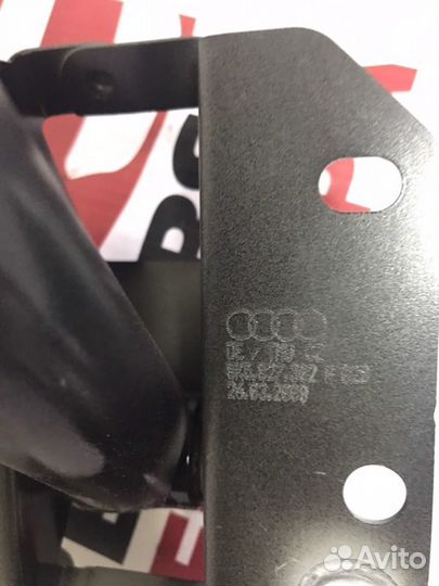 Петля крышки багажника задняя правая Audi A4 B8
