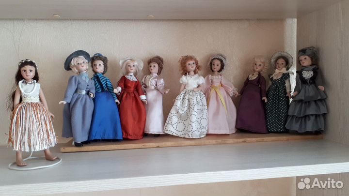 Продам коллекционных фарфоровых куколок