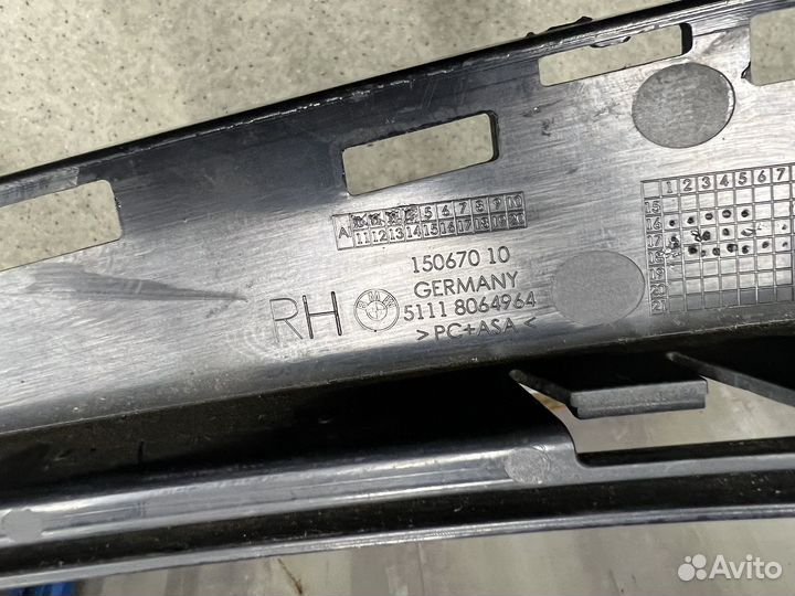 Решетка бампера правая BMW G30 G31 М-пакет