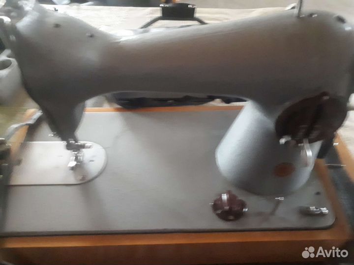 Швейная машинка