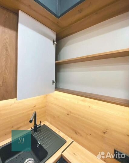 Стильный кухонный гарнитур