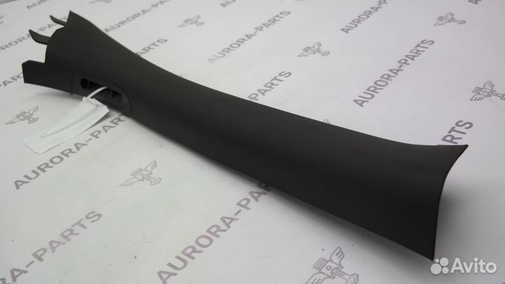 Обшивка стойки Grand Cherokee WK2